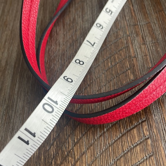 TAHARI Black/Red Croc-Embossed Kensington Tote - Picture 8 of 14